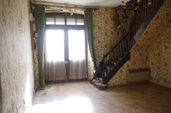 Maison à vendre 6 pièces DEMU (32)  à rénover avec grange non attenante.