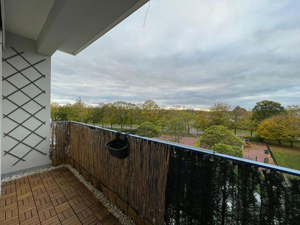 Appartement Aubergenville 3 pièce(s) 63 m2 - 2 CHAMBRES - CAVE - BALCON