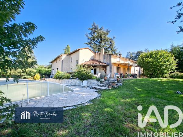 Maison à vendre 9 pièces 231 m² Andrézieux-Bouthéon
