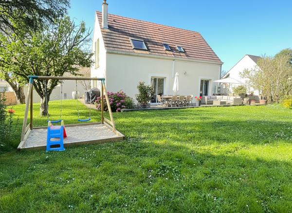 PROCHE RER B - Maison à Verrières-le-Buisson, 4 chambres, 2 points d'eau, DPE D,Sous-sol total.