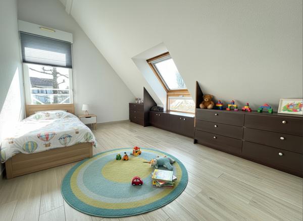 PROCHE RER B - Maison à Verrières-le-Buisson, 4 chambres, 2 points d'eau, DPE D,Sous-sol total.