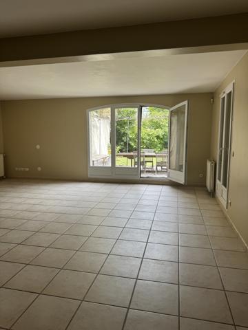 La valentine (13011) Les accates