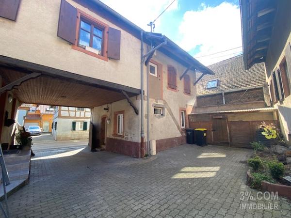 3%.COM Immeuble avec 3 logements loués au centre de Hochfelden Hochfelden (67270)