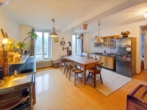 Investissement locatif appartement à vendre 3 pièces THIERS (63)