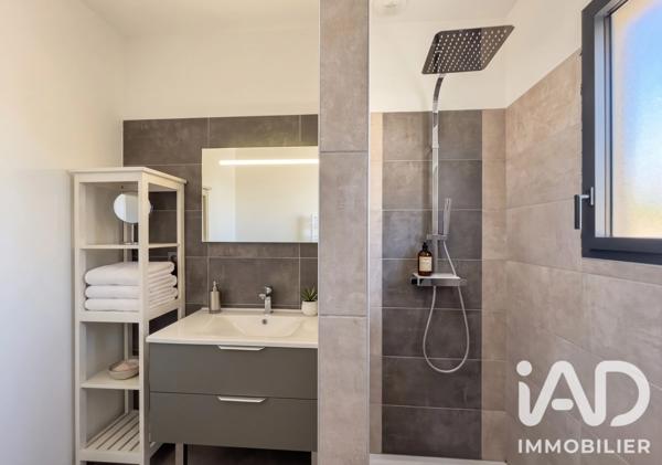 Maison à vendre 7 pièces 200 m² Le Thor