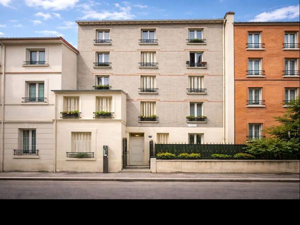 Immeuble 11 pièces - 141 m²