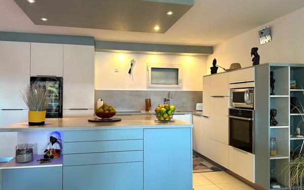 Appartement à vendre    3 pièces • 75,52 m2 Fort-de-France