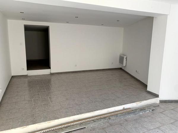 Box La Couronne  214.45 m2