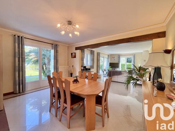 Maison traditionnelle 5 pièces de 132 m² à Étaules (17750)