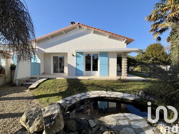 Maison traditionnelle 5 pièces de 132 m² à Étaules (17750)