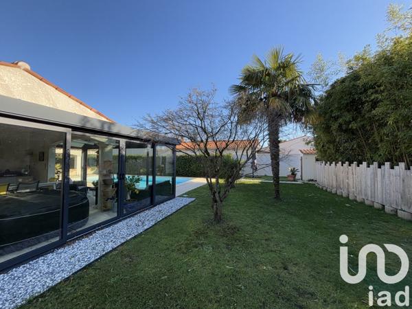 Maison traditionnelle 5 pièces de 132 m² à Étaules (17750)