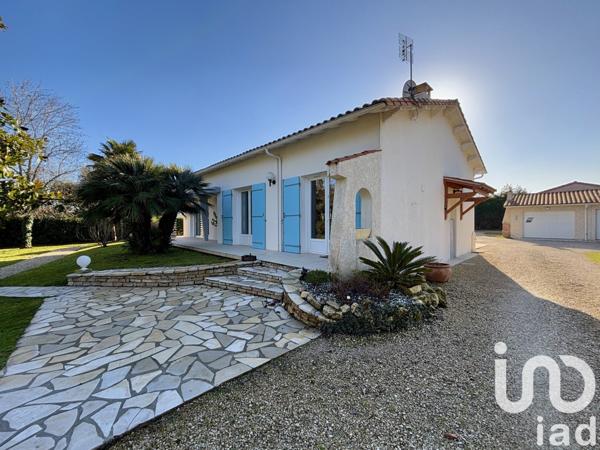 Maison traditionnelle 5 pièces de 132 m² à Étaules (17750)