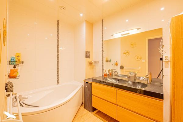 Maison à vendre |  Saint-Louis-de-Montferrand |  7 pièces | 126 m²