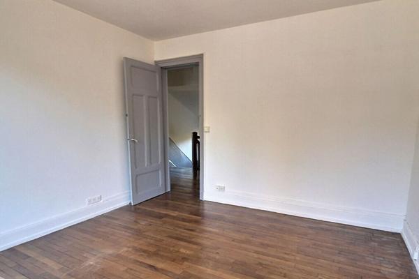 Maison de ville, quartier prisée, 125 m²
