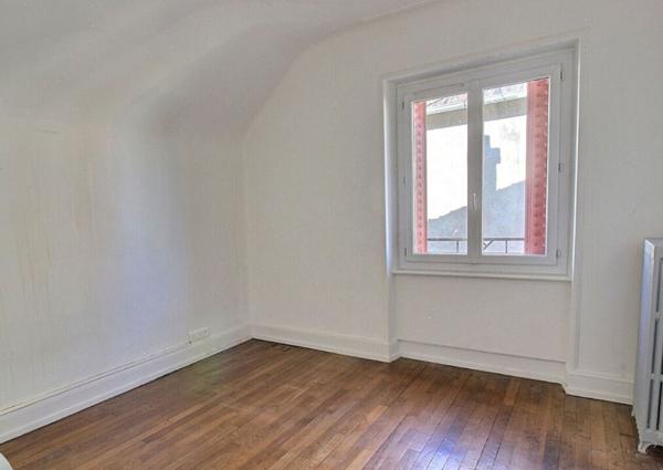 Maison de ville, quartier prisée, 125 m²