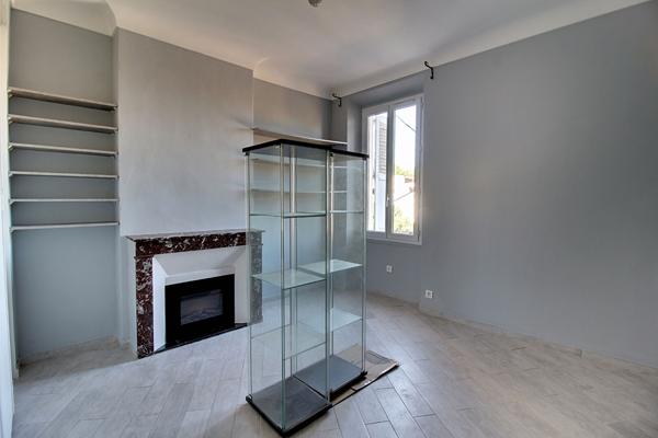A VENDRE en exclusivité à DRAGUIGNAN Charmant appartement 3 pièces - Rare sur le marché !