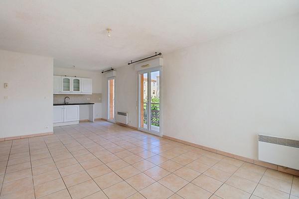 À VENDRE EN EXCLUSIVITÉ ! DRAGUIGNAN Appartement 3 pièces de 66 m² avec terrasse + garage