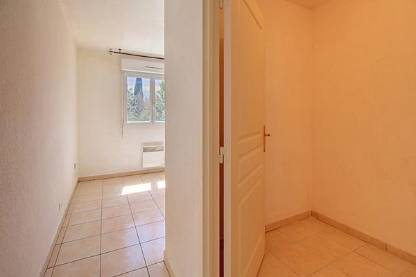 À VENDRE EN EXCLUSIVITÉ ! DRAGUIGNAN Appartement 3 pièces de 66 m² avec terrasse + garage