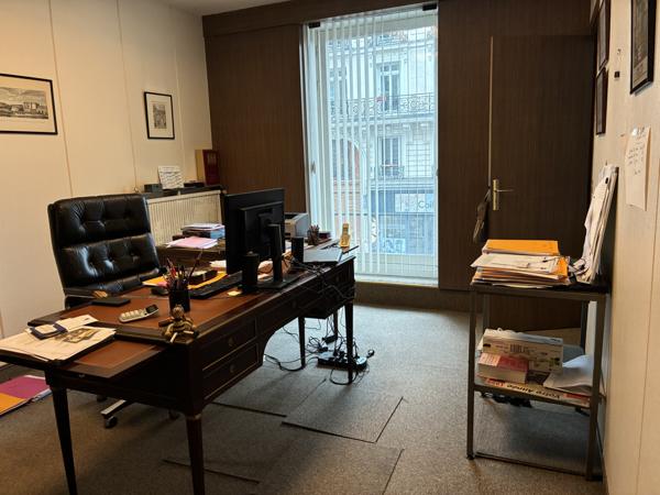 Local Commercial 6 pièces - 119 m²