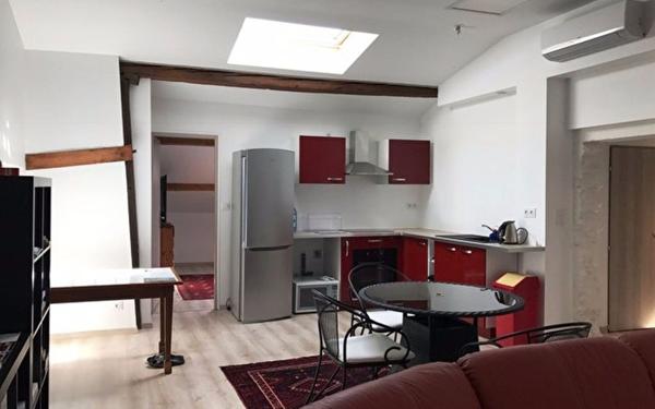 Appartement à louer    2 pièces •  Grenade