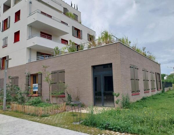Bureaux à vendre à Nanterre avec grande flexibilité d’aménagement