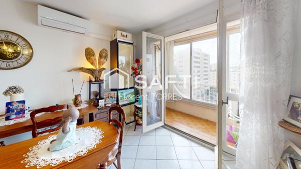 Appartement 86m² Faux T4 + stationnement privatif