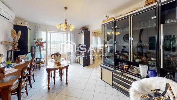 Appartement 86m² Faux T4 + stationnement privatif