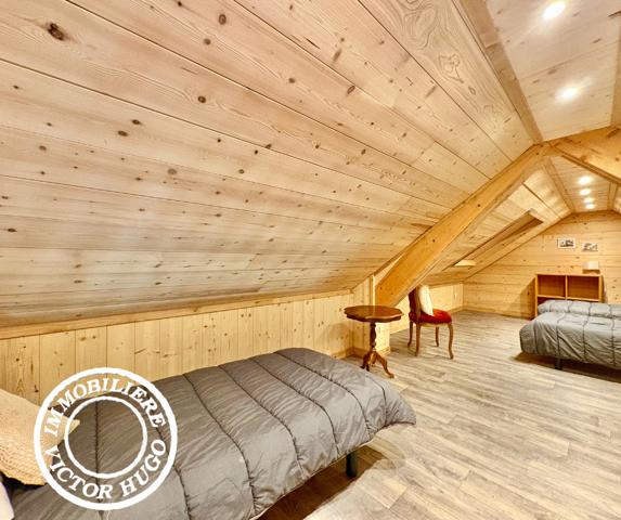 À VENDRE – APPARTEMENT ET MURS COMMERCIAUX AU CŒUR DU VILLAGE DE VENOSC – LES DEUX ALPES