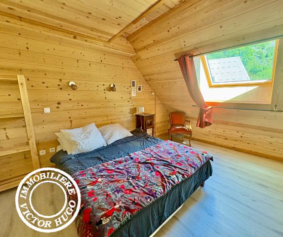À VENDRE – APPARTEMENT ET MURS COMMERCIAUX AU CŒUR DU VILLAGE DE VENOSC – LES DEUX ALPES