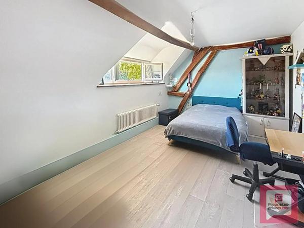 Maison d'exception Saint Martin De Nigelles 9 pièce(s) 250 m2