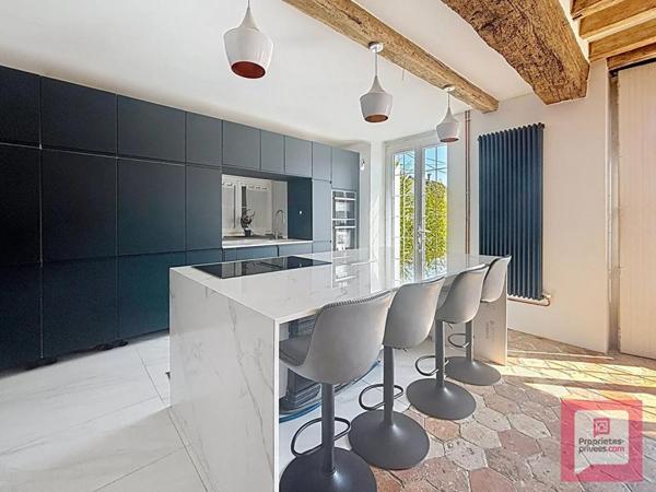 Maison d'exception Saint Martin De Nigelles 9 pièce(s) 250 m2