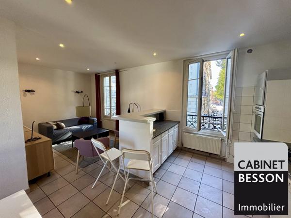 GRENOBLE - T3 MEUBLE - 18 Place Saint Bruno