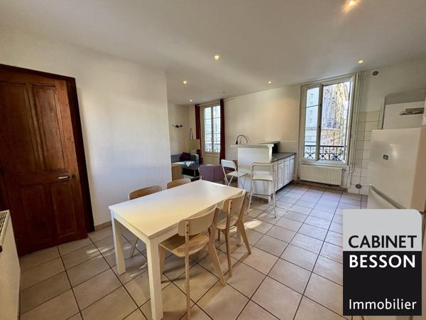 GRENOBLE - T3 MEUBLE - 18 Place Saint Bruno