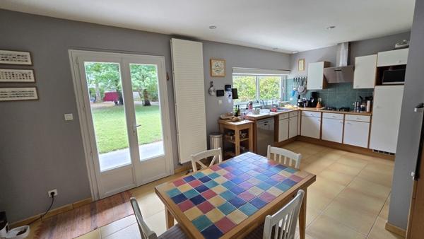 Maison à vendre 596 790 € Saint-Jean-d'Illac 6 p 159 m² DPE C