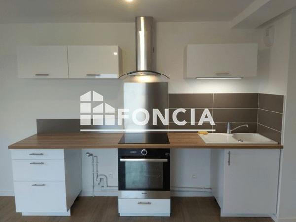 Location Appartement 3 pièces 61.63 m² - 11 AVENUE DU GENERAL DE GAULLE Fondettes 37230