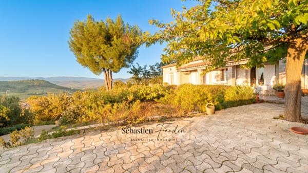 Maison à vendre 6 pièces LE BEAUSSET (83) - Vue mer - Grande piscine - T2 indépendant - Cave - Calme - Proche centre
