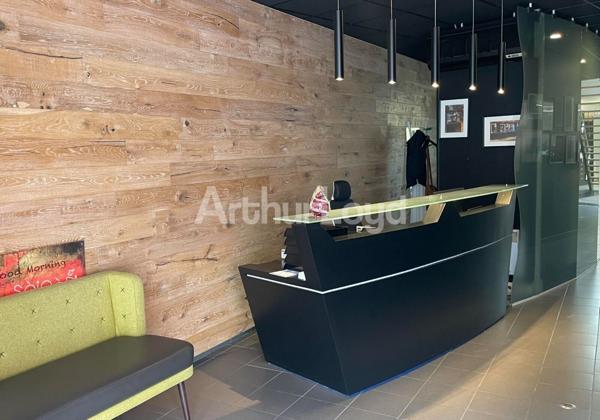 Bureaux avec nombreuses places de stationnements - Lens centre