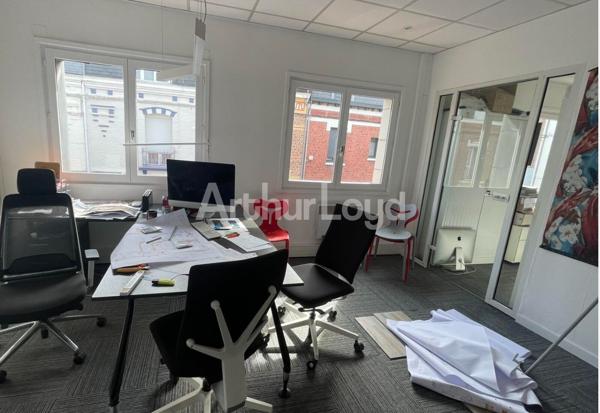 Bureaux avec nombreuses places de stationnements - Lens centre