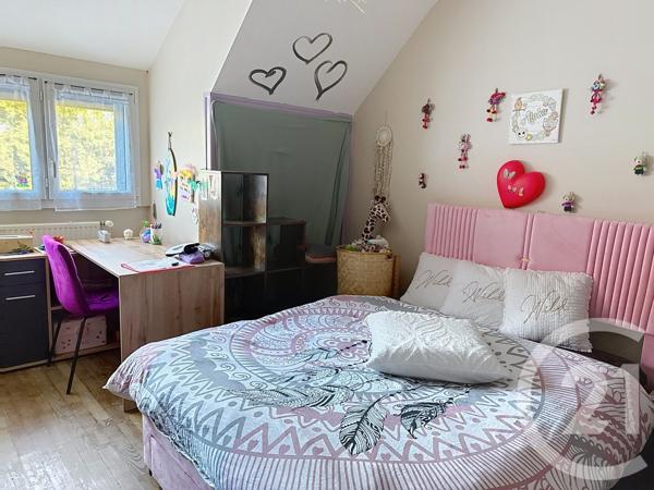 Immeuble à vendre  250 m2 PEILLAC - 56