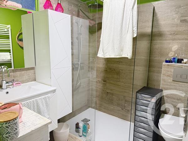 Immeuble à vendre  250 m2 PEILLAC - 56