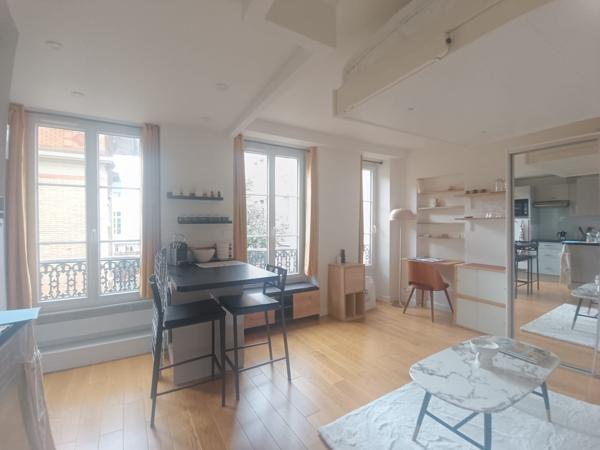 75002 Paris Studio 22m2 - Parfait état et Lumineux