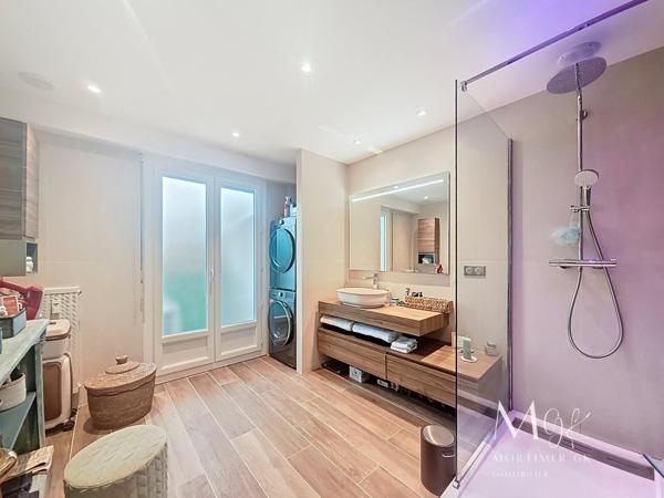 Appartement à VAL FLEURI (06800)