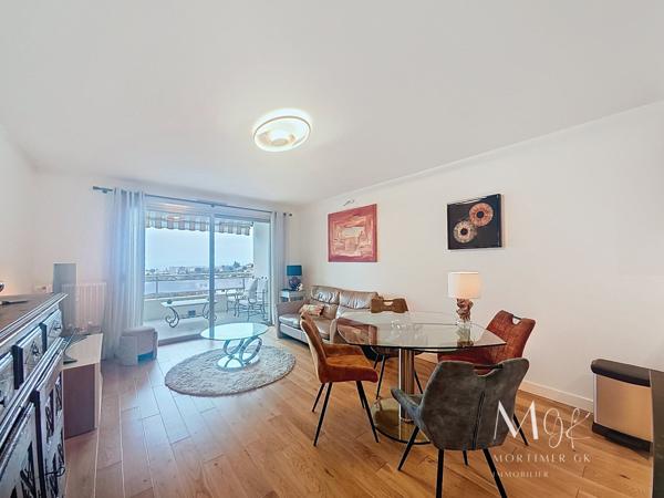 Appartement à VAL FLEURI (06800)