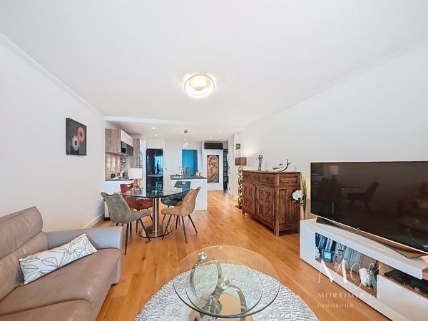 Appartement à VAL FLEURI (06800)