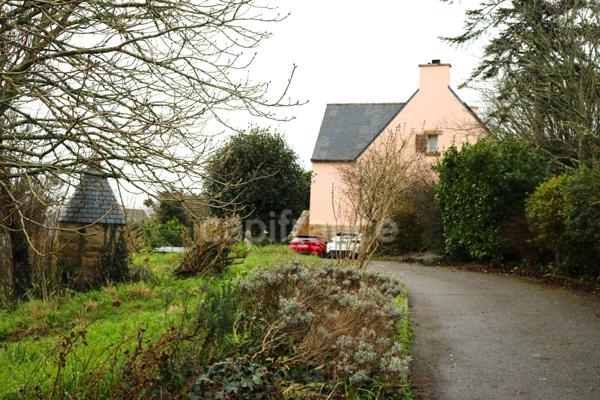 EXCLUSIVITE Propriete bord de mer, à vendre 10 pièces CAMARET SUR MER (29) Actuellement chambres d'hotes, 320 m2