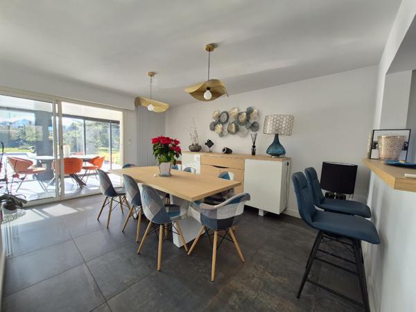 Odos (65310) Maison 280 m2 - Odos - Piscine