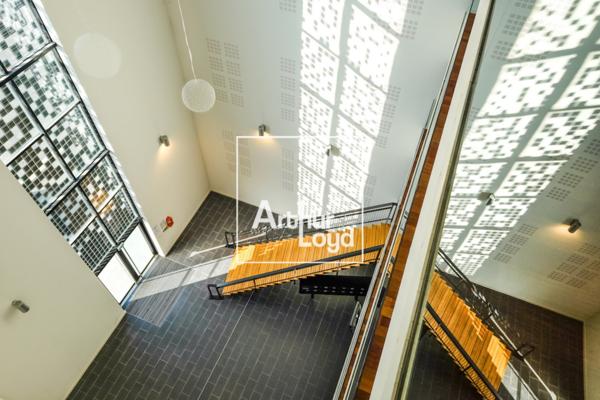 Bureaux à louer à Toulouse - Ensemble immobilier avec stationnement sécurisé