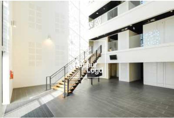 Bureaux à louer à Toulouse - Ensemble immobilier avec stationnement sécurisé