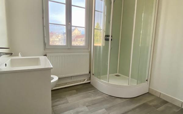 Maison à louer    3 pièces •  Beauchamps