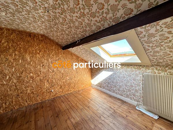 Vente Immeuble350 m² - 8 Pièces - LAVOUTE SUR LOIRE (43800)
